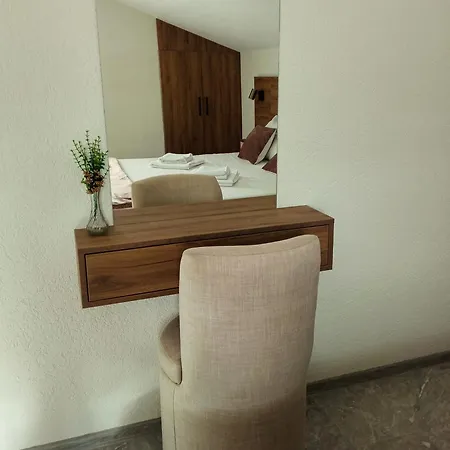 Tesla Apartman